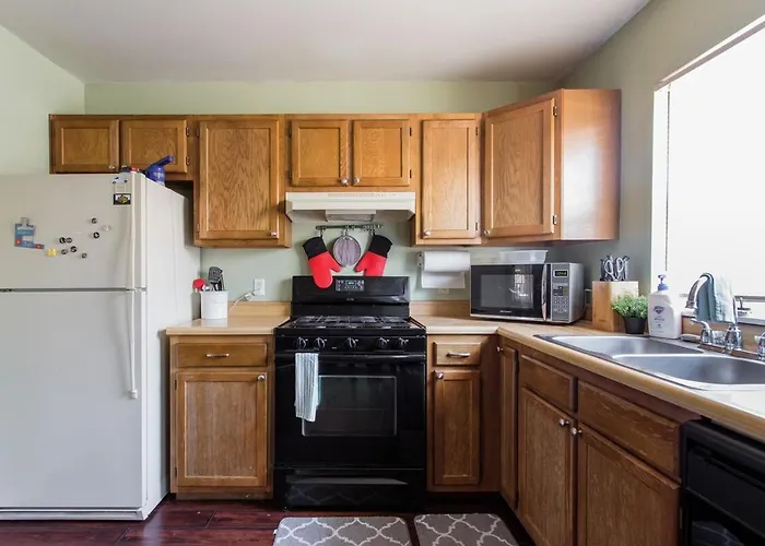 Triph - Townhouse, Ev Charger, Off Street Parking * Pittsburgh